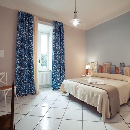 La Tartaruga B&B Salerno Bagian luar foto