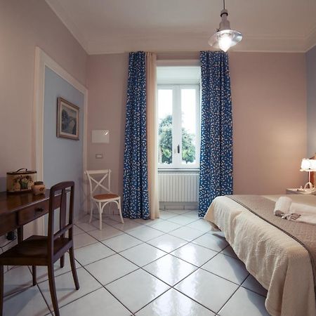 La Tartaruga B&B Salerno Bagian luar foto