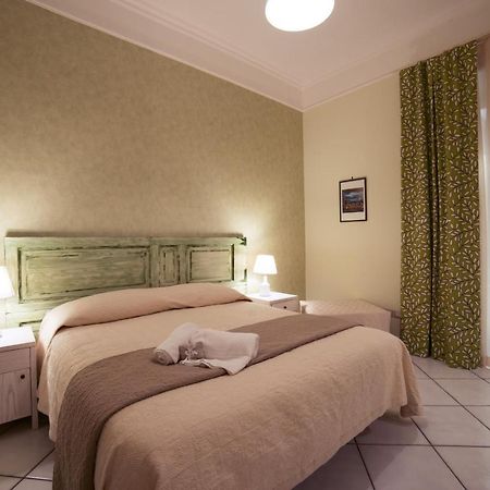 La Tartaruga B&B Salerno Bagian luar foto