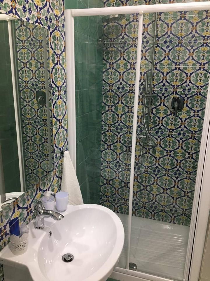 La Tartaruga B&B Salerno Bagian luar foto
