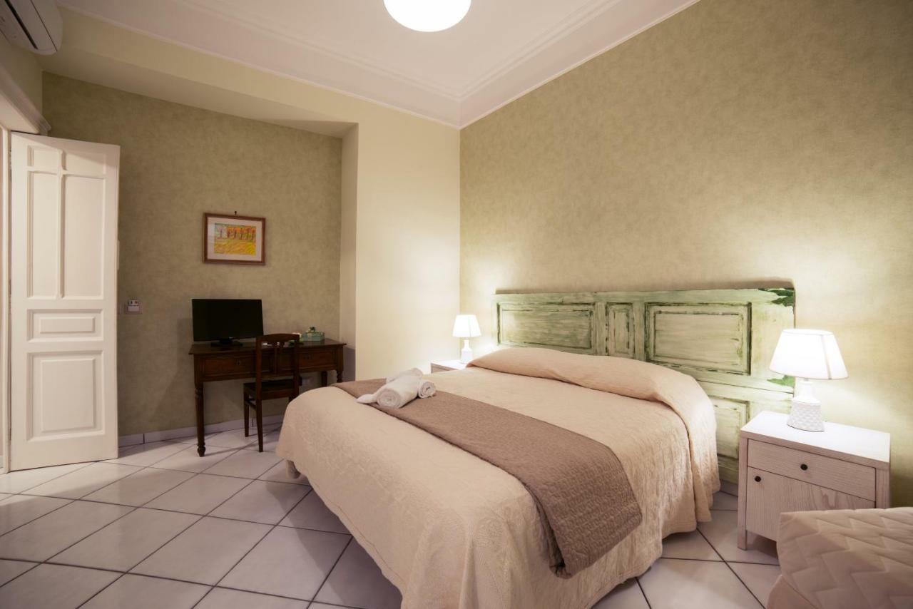 La Tartaruga B&B Salerno Bagian luar foto