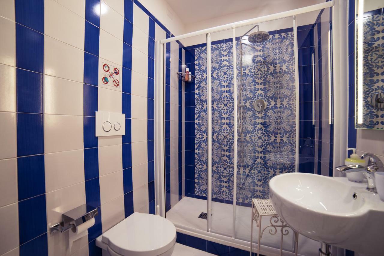 La Tartaruga B&B Salerno Bagian luar foto