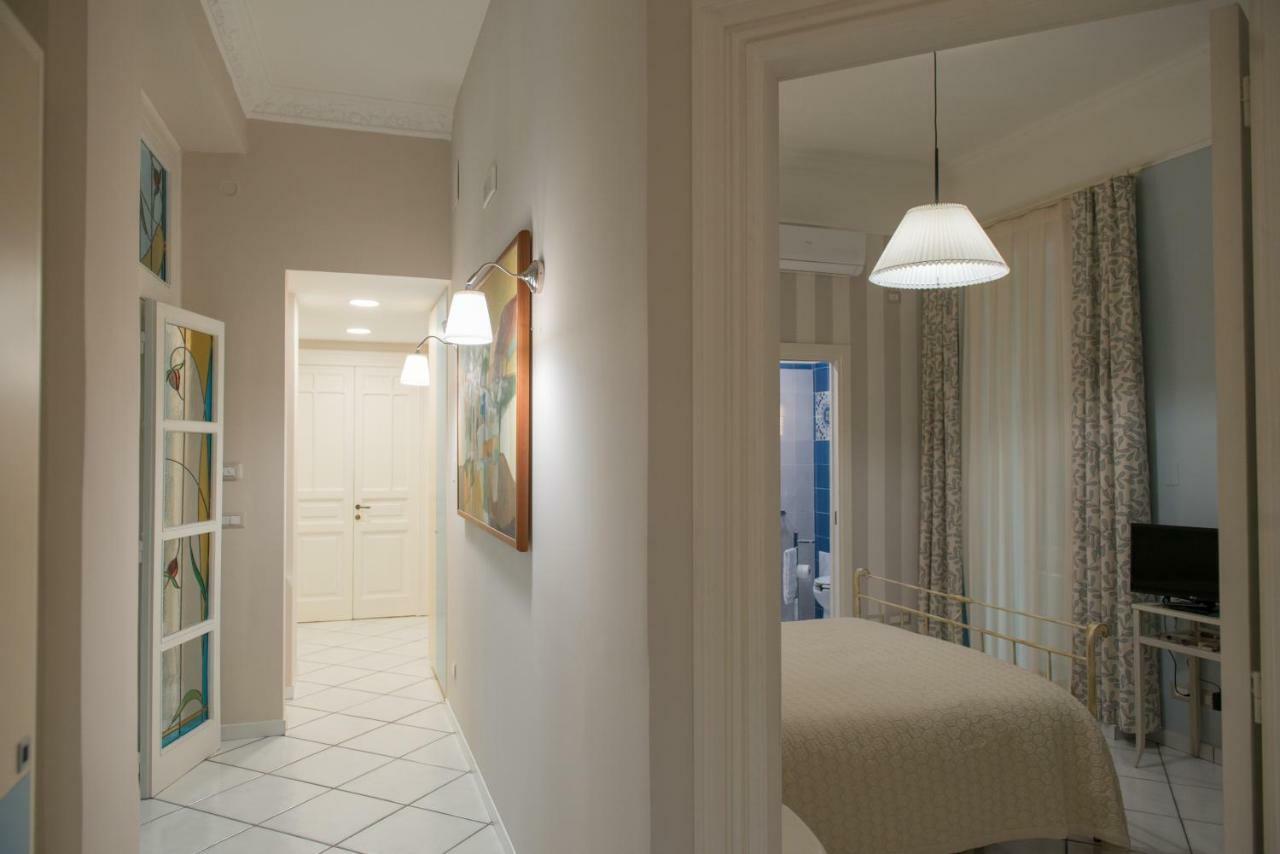La Tartaruga B&B Salerno Bagian luar foto