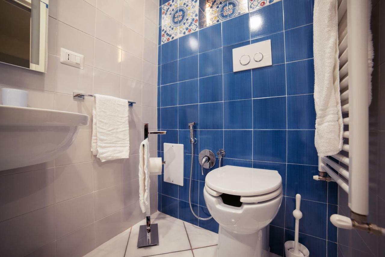 La Tartaruga B&B Salerno Bagian luar foto