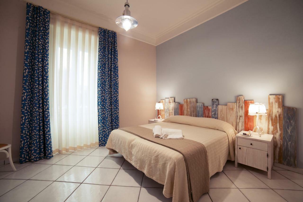 La Tartaruga B&B Salerno Bagian luar foto