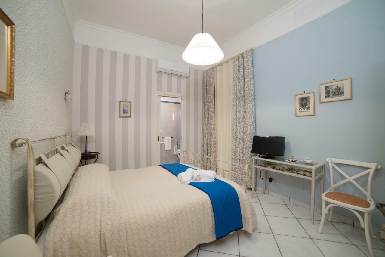 La Tartaruga B&B Salerno Bagian luar foto
