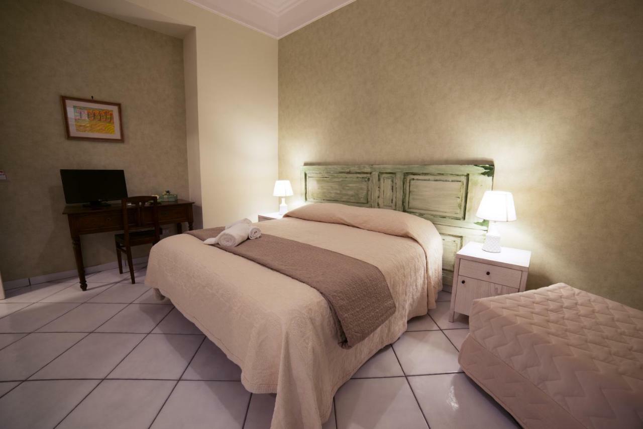 La Tartaruga B&B Salerno Bagian luar foto