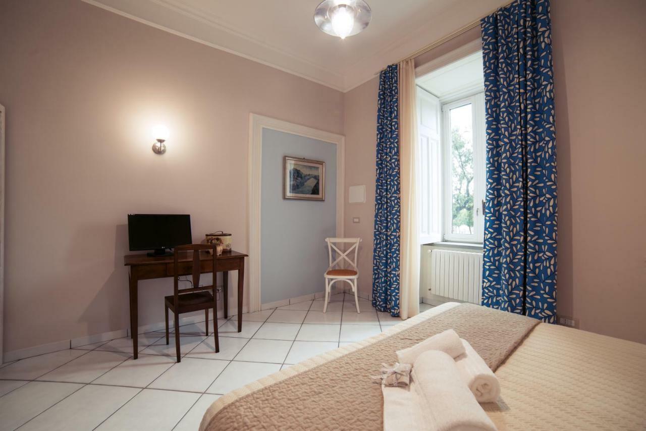 La Tartaruga B&B Salerno Bagian luar foto