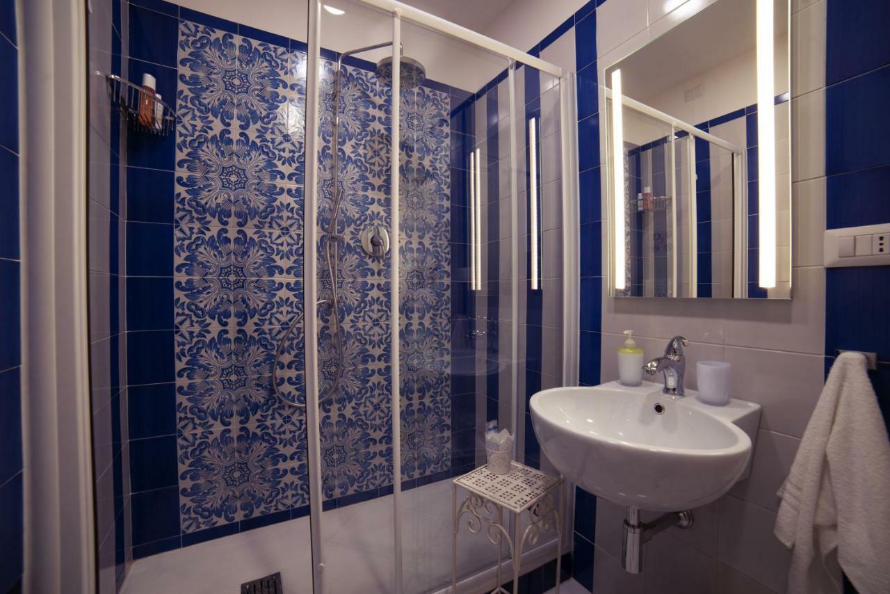 La Tartaruga B&B Salerno Bagian luar foto