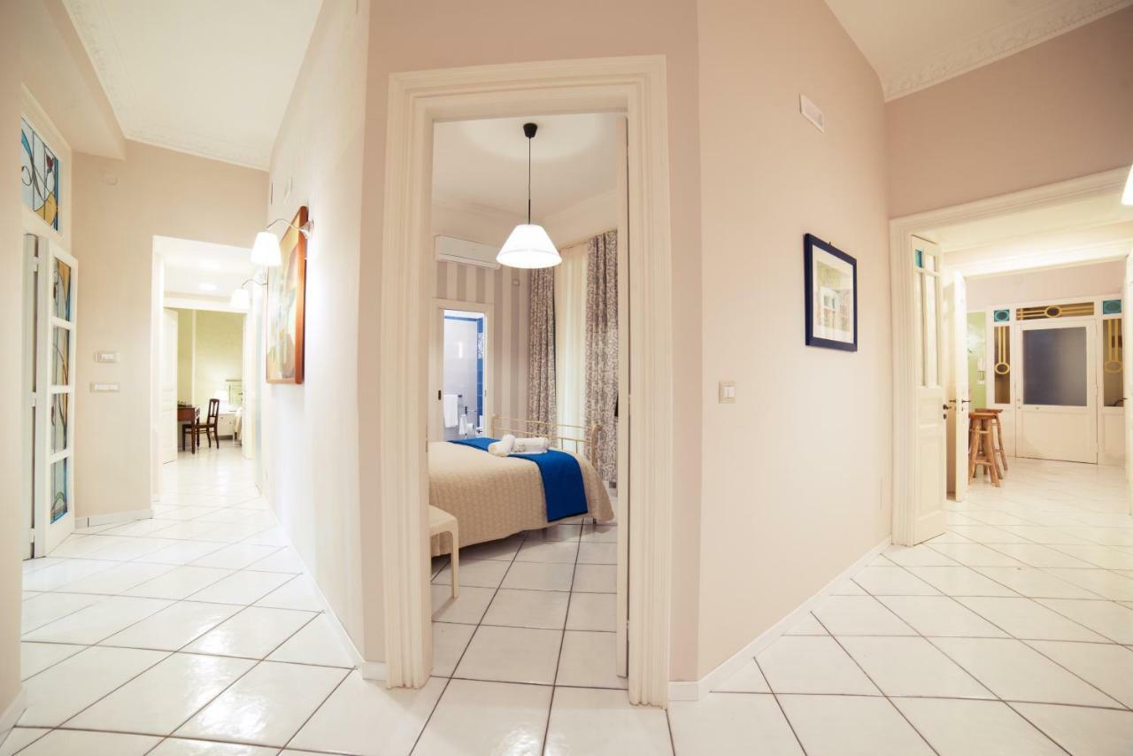 La Tartaruga B&B Salerno Bagian luar foto