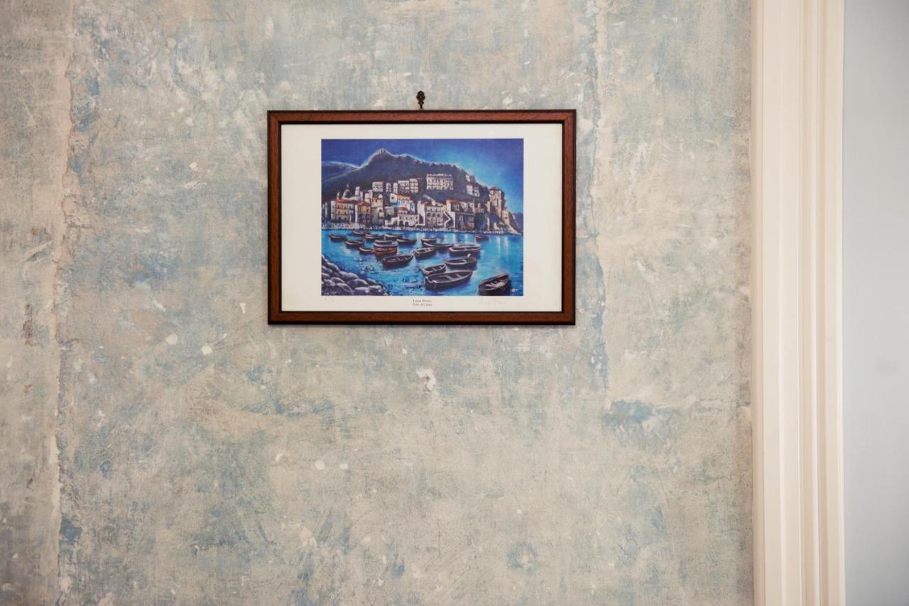 La Tartaruga B&B Salerno Bagian luar foto