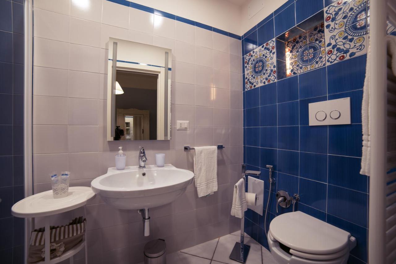 La Tartaruga B&B Salerno Bagian luar foto