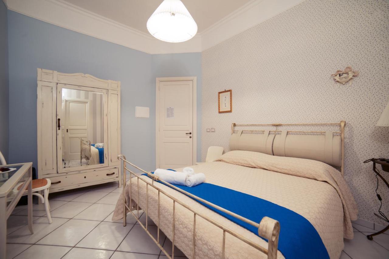 La Tartaruga B&B Salerno Bagian luar foto
