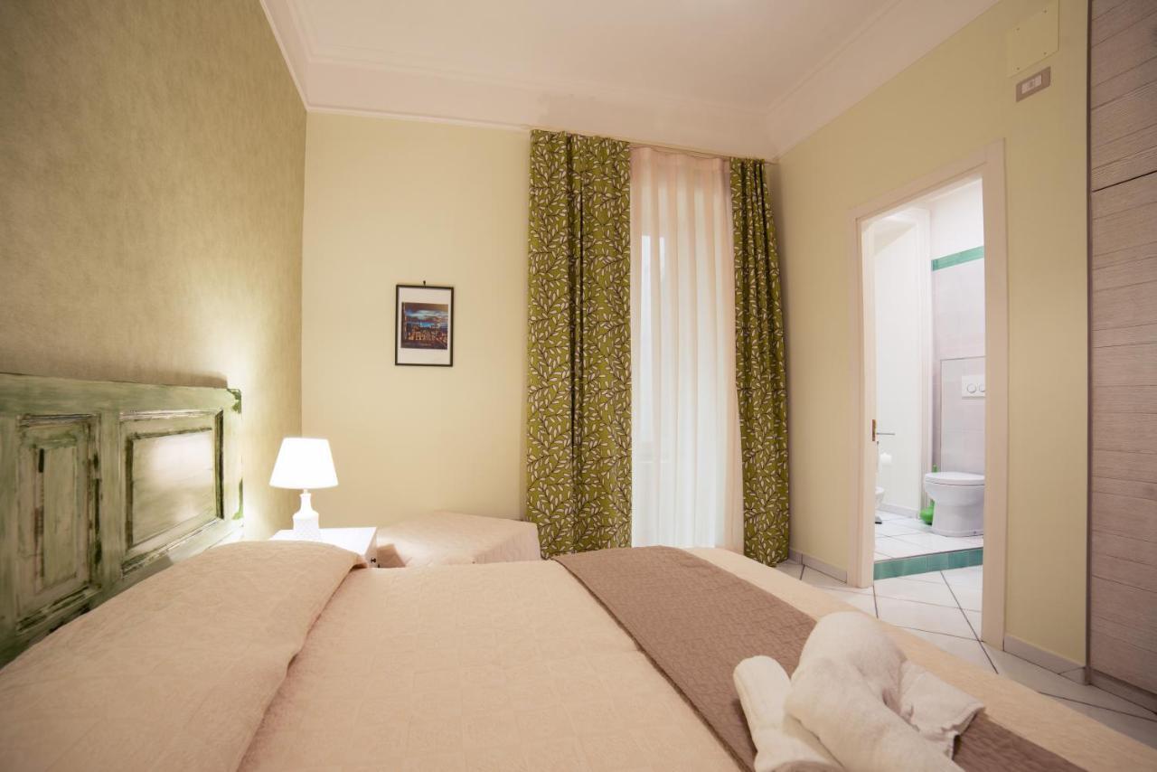 La Tartaruga B&B Salerno Bagian luar foto