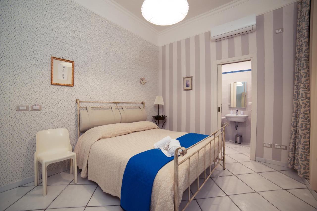 La Tartaruga B&B Salerno Bagian luar foto